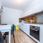 Apartment Americká 8